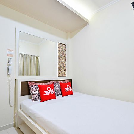 Zen Rooms Cideng Barat Jakarta Extérieur photo