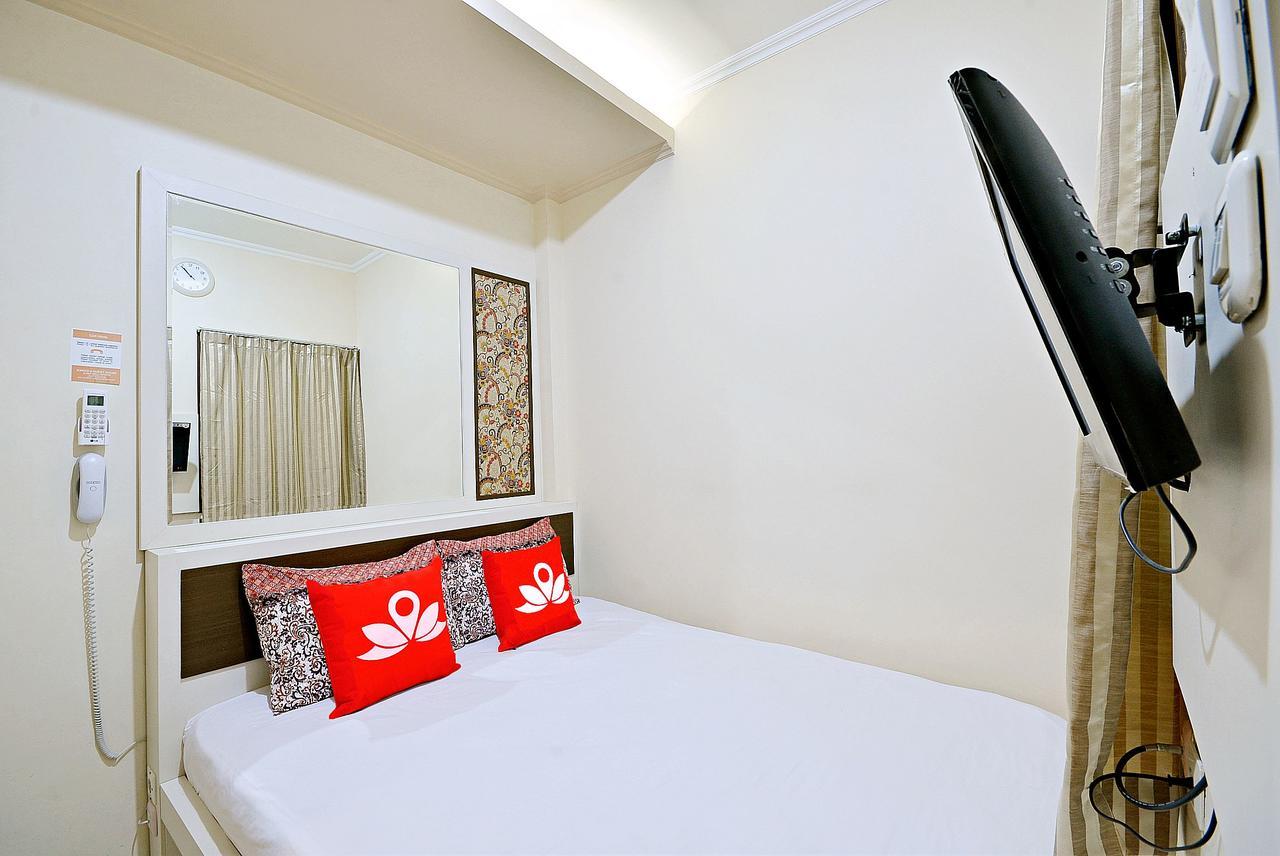 Zen Rooms Cideng Barat Jakarta Extérieur photo